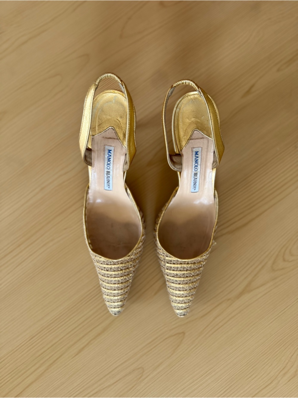 Vintage Manolo Blahnik Gold Slingback Kitten Heel Carolyn Tweed 40.5 Bridal - Picture 2 of 9
